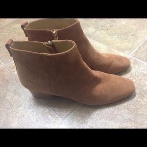 Ladies Ankle Boots by TALBOT size 11 M.